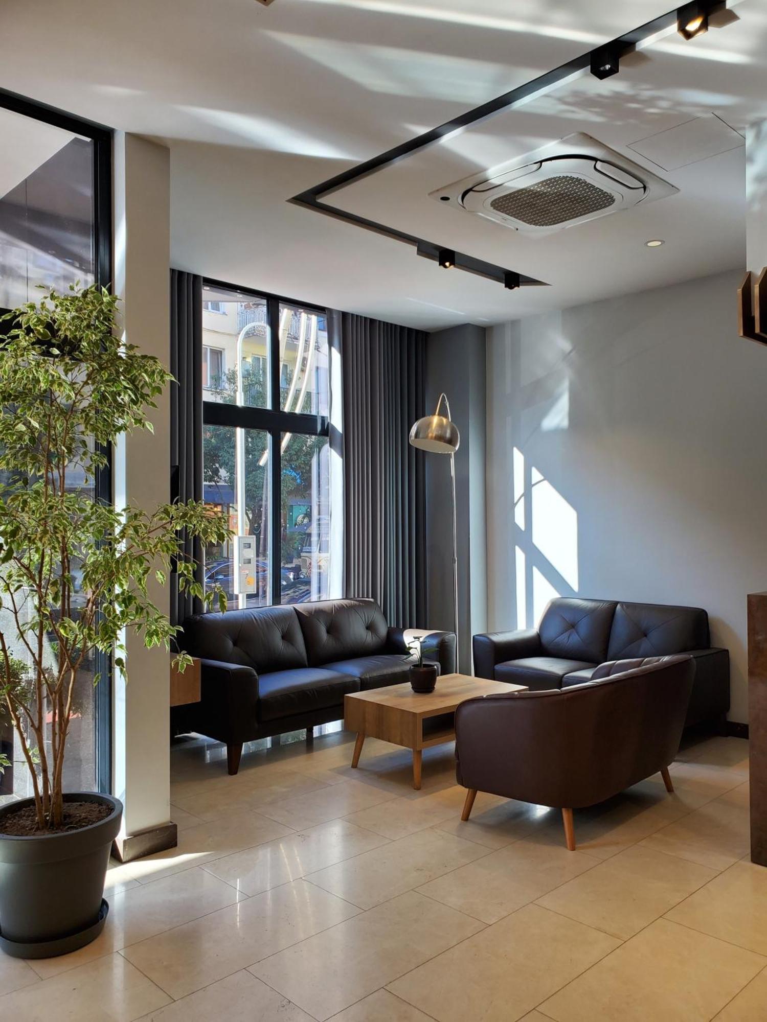 Hotel Salvador บาทูมิ ภายนอก รูปภาพ